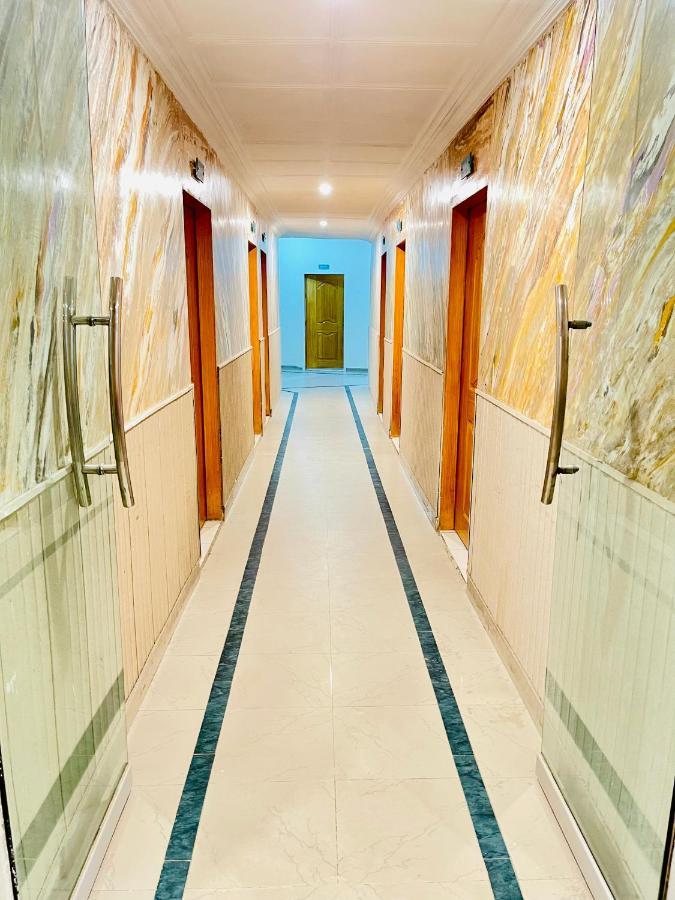 Hotel New Mid City Multan Exterior foto